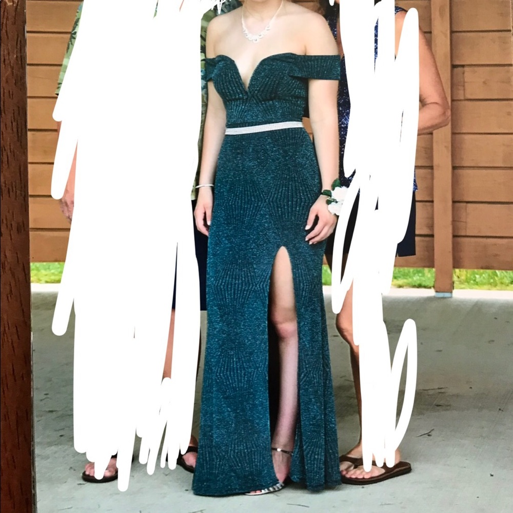 🌟🌟elegant off-shoulder green prom dress🌟🌟